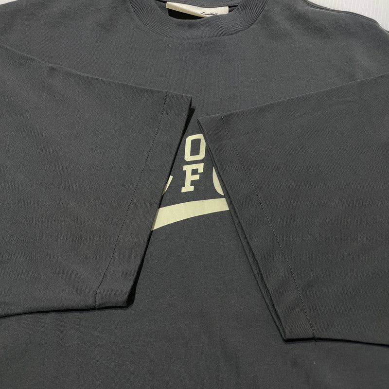 【中古品】【メンズ】 FOG ESSENTIALS エフオージーエッセンシャルズ MERCH TEE 8317-3-00043 マーチ Tシャツ 半袖 トップス 142-260806-yo-07-tei サイズ：S カラー：グレー 万代Net店