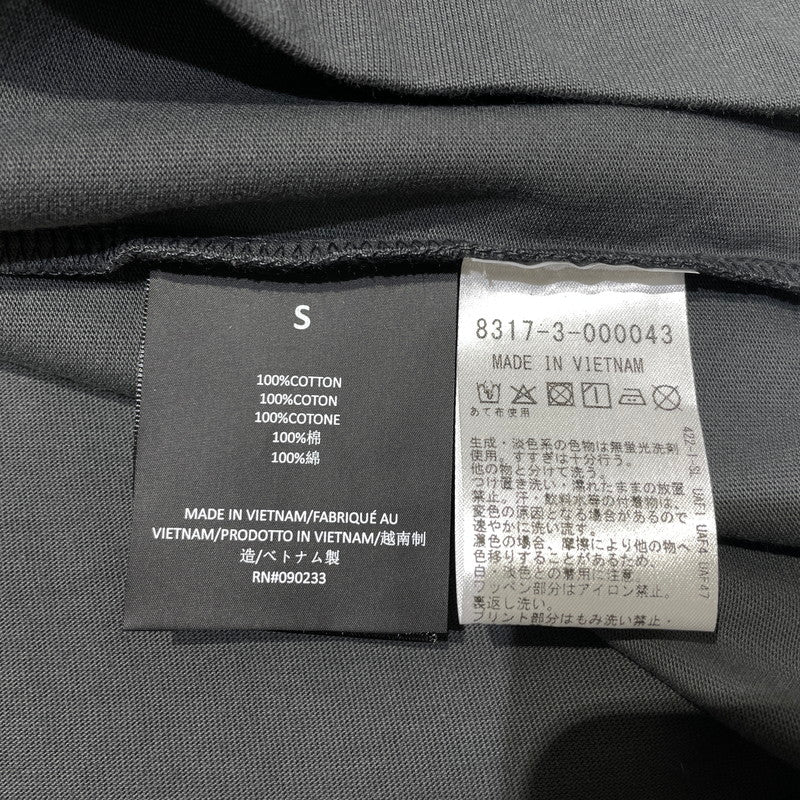 【中古品】【メンズ】 FOG ESSENTIALS エフオージーエッセンシャルズ MERCH TEE 8317-3-00043 マーチ Tシャツ 半袖 トップス 142-260806-yo-07-tei サイズ：S カラー：グレー 万代Net店