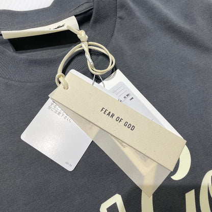 【中古品】【メンズ】 FOG ESSENTIALS エフオージーエッセンシャルズ MERCH TEE 8317-3-00043 マーチ Tシャツ 半袖 トップス 142-260806-yo-07-tei サイズ：S カラー：グレー 万代Net店