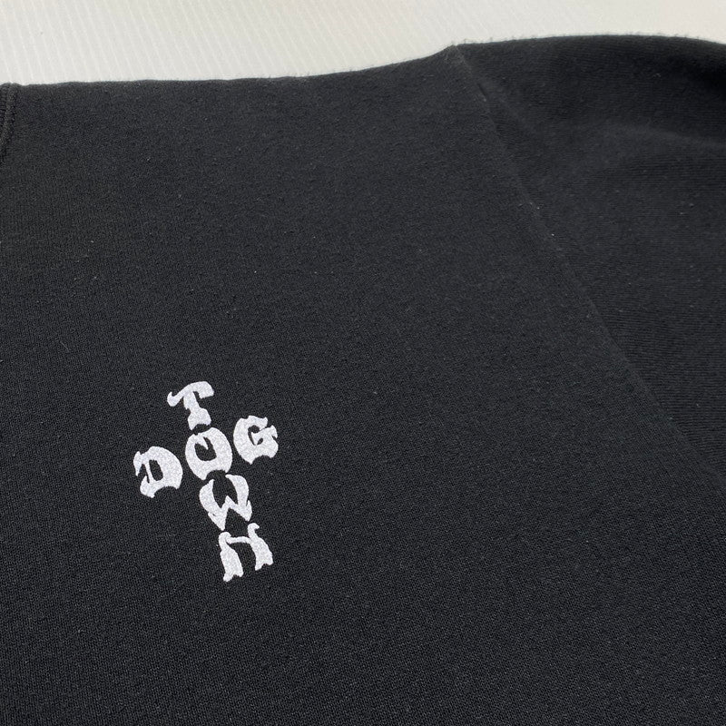 【中古品】【メンズ】 DOGTOWN ドッグタウン 90’s CROSS DICE LOGO SWEAT SHIRT 90年代 クロス ディス ロゴ スウェット シャツ 長袖 トップス トレーナー 145-260809-sa-14-tei サイズ：M カラー：ブラック 万代Net店
