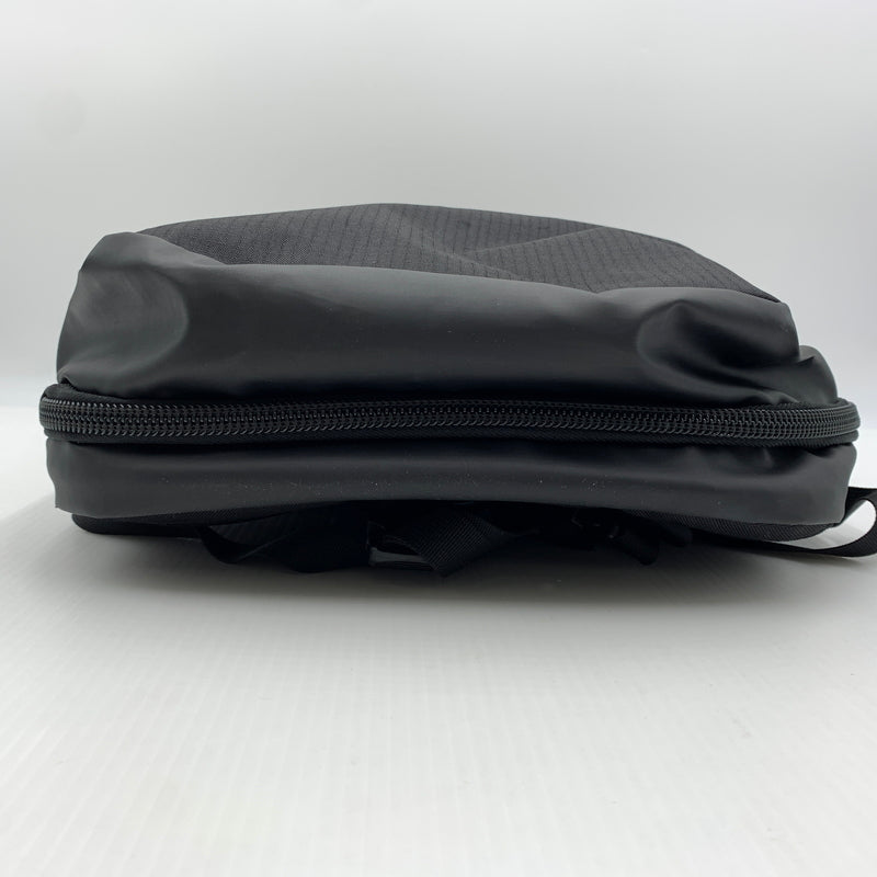 【中古品】【メンズ】 patagonia パタゴニア BLACK HOLE MICRO MLC 49260FA25 ブラックホール マイクロバックパック カバン バックパック 188-260808-ko-13-tei サイズ：ONE SIZE カラー：ブラック 万代Net店