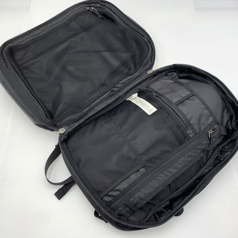 【中古品】【メンズ】 patagonia パタゴニア BLACK HOLE MICRO MLC 49260FA25 ブラックホール マイクロバックパック カバン バックパック 188-260808-ko-13-tei サイズ：ONE SIZE カラー：ブラック 万代Net店