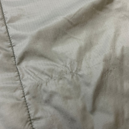 【現状渡し品】【メンズ】 ECWCS エクワックス GEN3 LEVEL7 JACKET 8415-01-538-6289 ジェン3 レベル7 ジャケット アウター ミリタリー 145-260808-ko-05-tei サイズ：MR カラー：グレージュ系 万代Net店