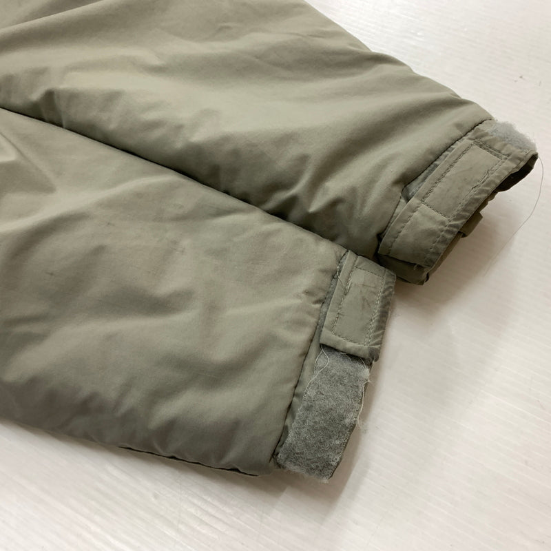 【現状渡し品】【メンズ】 ECWCS エクワックス GEN3 LEVEL7 JACKET 8415-01-538-6289 ジェン3 レベル7 ジャケット アウター ミリタリー 145-260808-ko-05-tei サイズ：MR カラー：グレージュ系 万代Net店