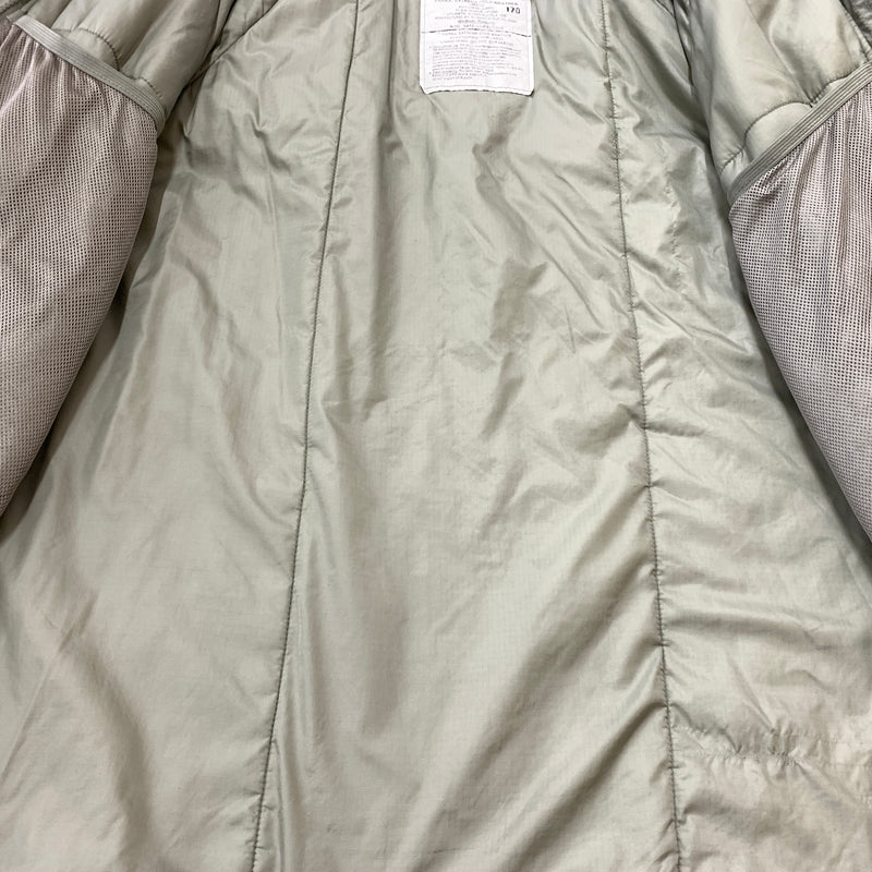 【現状渡し品】【メンズ】 ECWCS エクワックス GEN3 LEVEL7 JACKET 8415-01-538-6289 ジェン3 レベル7 ジャケット アウター ミリタリー 145-260808-ko-05-tei サイズ：MR カラー：グレージュ系 万代Net店
