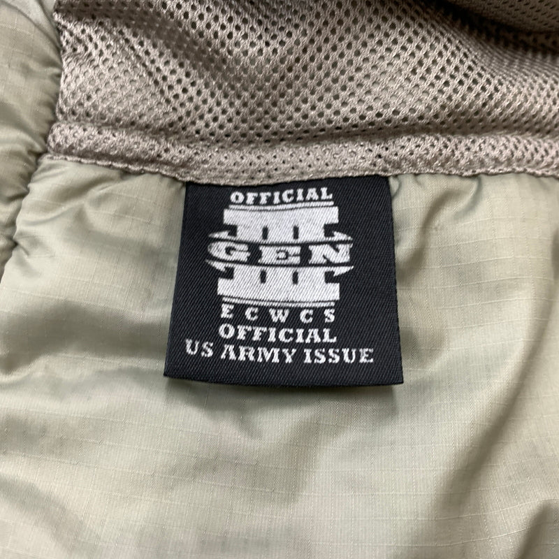 【現状渡し品】【メンズ】 ECWCS エクワックス GEN3 LEVEL7 JACKET 8415-01-538-6289 ジェン3 レベル7 ジャケット アウター ミリタリー 145-260808-ko-05-tei サイズ：MR カラー：グレージュ系 万代Net店