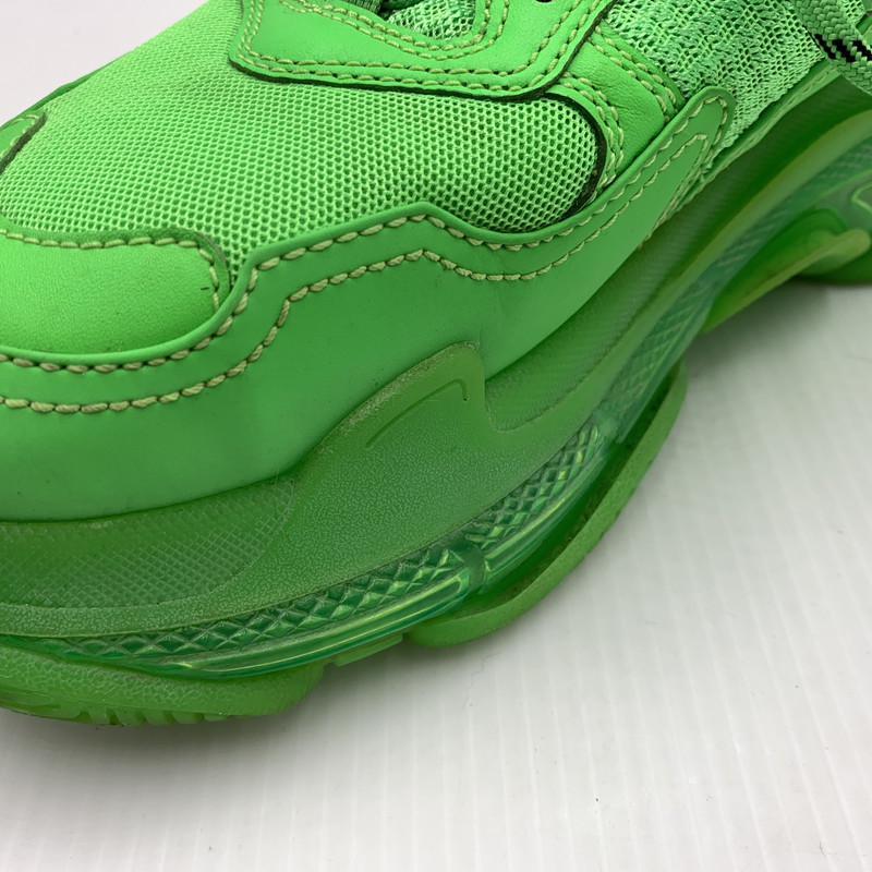 【中古品】【メンズ】 BALENCIAGA バレンシアガ TRIPLE S SNEAKERS 541624 トリプル エス スニーカー 靴 シューズ ビッグスニーカー 183-260812-ko-05-tei サイズ：42 カラー：グリーン 万代Net店