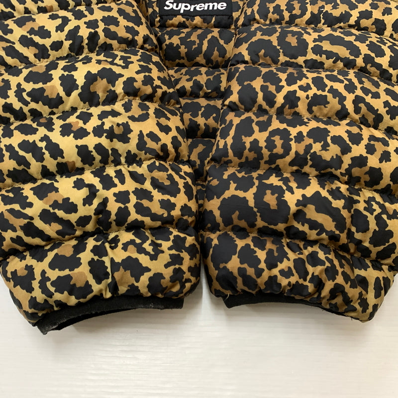 【現状渡し品】【メンズ】 Supreme シュプリーム 21FW MICRO DOWN HALF ZIP HOODED PULLOVER マイクロダウン ハーフジップ フーディ プルオーパー アウター ダウンジャケット 149-260808-ko-01-tei サイズ：L カラー：柄 万代Net店