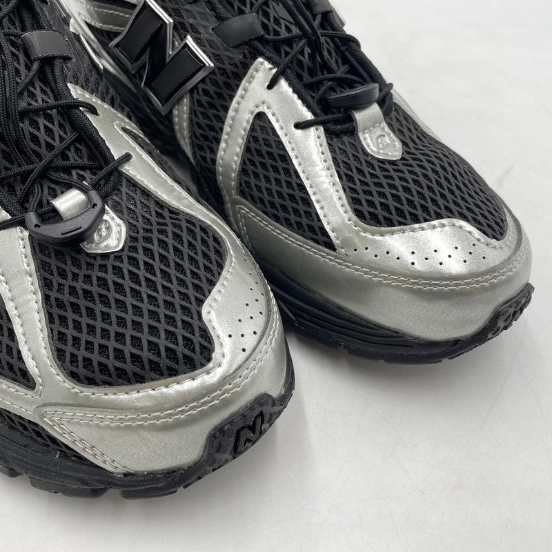 【中古品】【メンズ】 NEW BALANCE ニューバランス × THE BASEMENT ザ・ベースメント 別注コラボ LOW CUT SNEAKERS M1906RBS ローカット スニーカー 靴 シューズ 162-260811-yo-16-tei サイズ：28.5cm カラー：シルバー 万代Net店