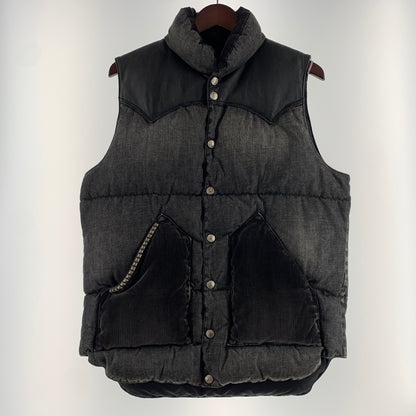 【中古品】【メンズ】 HYSTERIC GLAMOUR ヒステリックグラマー × ROCKY MOUNTAIN ロッキーマウンテン 別注 コラボ STUDS DENIM DOWN VEST 0263AV01 スタッズ デニムダウンベスト ライトアウター 140-260809-ko-16-tei サイズ：M カラー：グレー 万代Net店