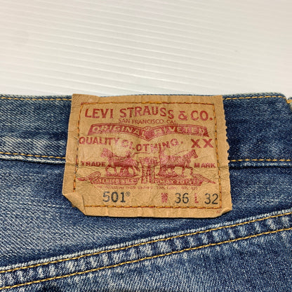 【中古品】【メンズ】 Levi's リーバイス 501 DENIM PANT デニムパンツ ボトムス ジーンズ ボタンフライ 156-260809-ko-34-tei サイズ：36 カラー：インディゴ 万代Net店