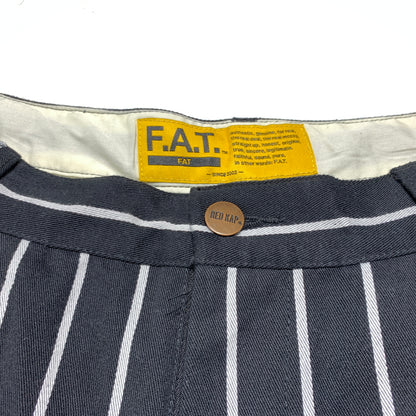 【中古品】【メンズ】 F.A.T. エフエーティー × RED CAP レッドキャップ 別注 コラボ 3TUCK WIDE PANT F32510-PN22-AB 3タック ワイドパンツ ボトムス チノパン 153-260809-ko-32-tei サイズ：FAT カラー：ストライプ 万代Net店