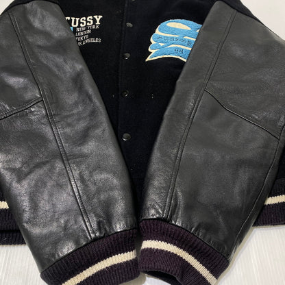 【現状渡し品】【メンズ】 STUSSY ステューシー 90’s BIG 4 STUDIUM JEACKET 90年代 ビッグ 4 スタジアム ジャケット アウター 142-260809-sa-07-tei サイズ：M カラー：ブラック 万代Net店