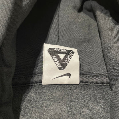 【中古品】【メンズ】 PALACE パレス × NIKE ナイキ 別注コラボ TRI SWOOSH HOOD BLACK P29CS131 トリ スウォッシュ フード 長袖 トップス パーカー 142-260811-yo-06-tei サイズ：XL カラー：ブラック 万代Net店