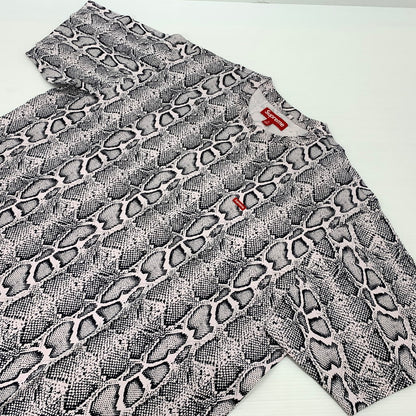 【中古品】【メンズ】 Supreme シュプリーム SMALL BOX S/S TEE SNAKE スモールボックス ショートスリーブ Tシャツ スネーク 半袖 トップス 149-260812-ko-16-tei サイズ：XL カラー：柄 万代Net店