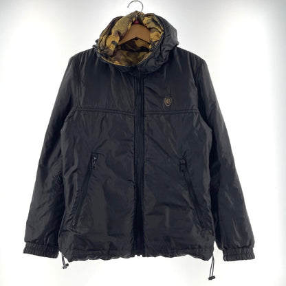 【中古品】【メンズ】 BLACK LABEL CRESTBRIDGE ブラックレーベル・クレストブリッジ REVERSIBLE DOWN JACKET 51F13-212-46 リバーシブル ダウンジャケット アウター 141-260811-yo-09-tei サイズ：M カラー：ブラック/カモ 万代Net店