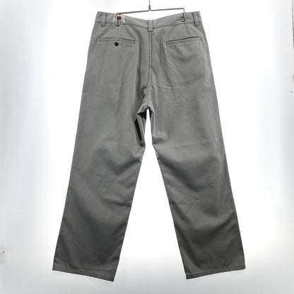 【中古品】【メンズ】 UNDEFEATED アンディフィーテッド BULL DENIM CHINO 50133 ブル デニム チノパンツ ボトムス 153-260915-yo-13-teih サイズ：34 カラー：グレー 万代Net店