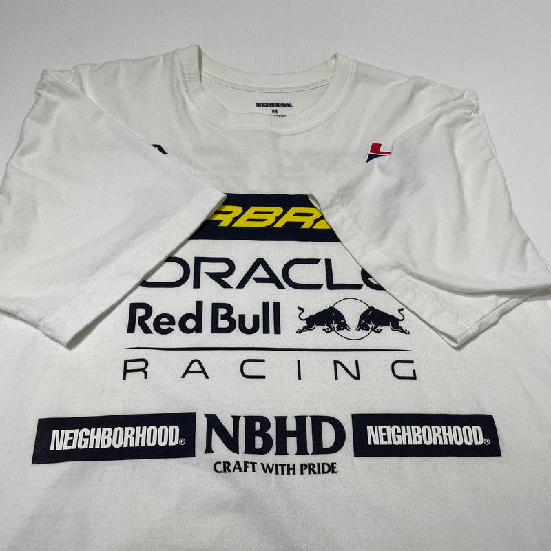 【現状渡し品】【メンズ】 NEIGHBORHOOD ネイバーフッド ORACLE RED BULL HONDA Tシャツ オラクル レッド ブル ホンダ 半袖 トップス 142-260812-sa-10-tei サイズ：M カラー：ホワイト 万代Net店