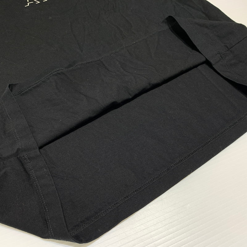 【中古品】【レディース】 A.P.C. アーペーセー GRAPHIC LOGO S/S TEE 4114413 グラフィック ロゴ ショートスリーブ Tシャツ 半袖 トップス 168-260815-ko-15-teih サイズ：S カラー：ブラック 万代Net店