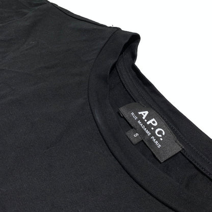 【中古品】【レディース】 A.P.C. アーペーセー GRAPHIC LOGO S/S TEE 4114413 グラフィック ロゴ ショートスリーブ Tシャツ 半袖 トップス 168-260815-ko-15-teih サイズ：S カラー：ブラック 万代Net店
