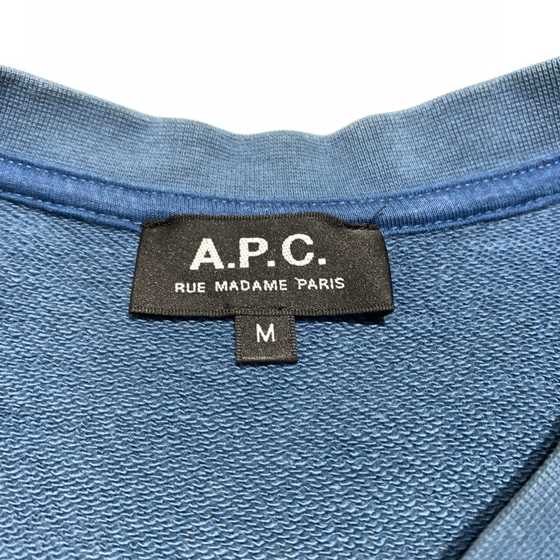 【現状渡し品】【メンズ】 A.P.C. アーペーセー V.P.C. LOGO CREW NECK SWEAT ロゴ クルーネック スウェット トップス トレーナー 141-260815-ko-04-teih サイズ：M カラー：ブルー系 万代Net店
