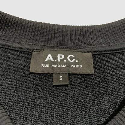 【中古品】【メンズ】 A.P.C. アーペーセー BIG LOGO SWEAT SHIRT ロゴ スウェット トップス トレーナー 141-260815-ko-06-teih サイズ：S カラー：ブラック 万代Net店
