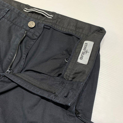 【中古品】【メンズ】 STONE ISLAND ストーンアイランド RE-T CARGO PANTS 731531310 カーゴパンツ ボトムス ワークパンツ 141-260815-ko-14-teih サイズ：30 カラー：ブラック 万代Net店
