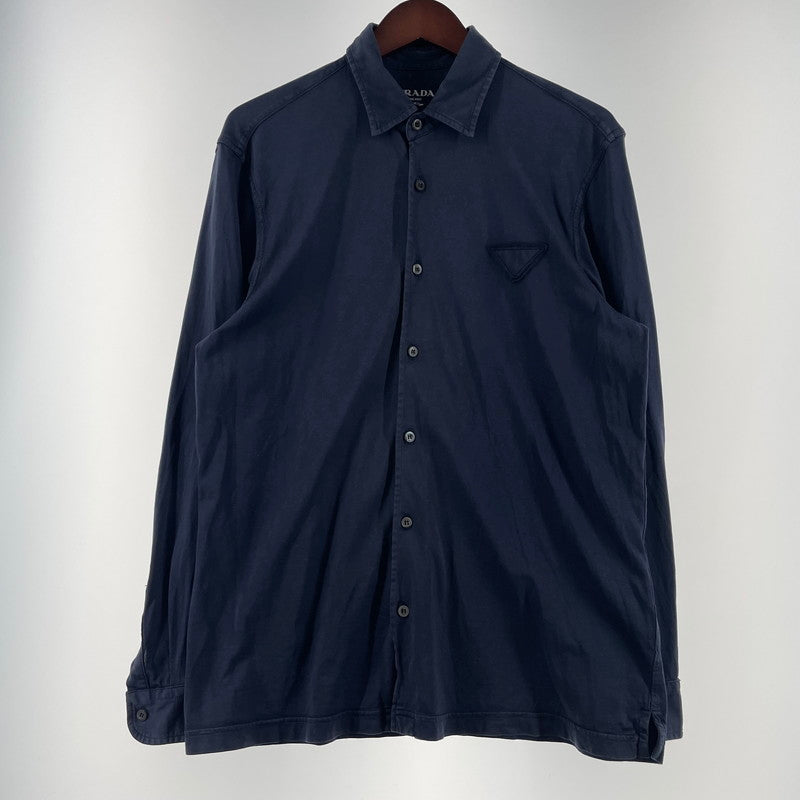 【現状渡し品】【メンズ】 PRADA プラダ TRIANGLE LOGO COTTON SHIRT UJL92A トライアングル ロゴ コットンシャツ 長袖 トップス 141-260818-ko-14-teih サイズ：M カラー：ネイビー 万代Net店