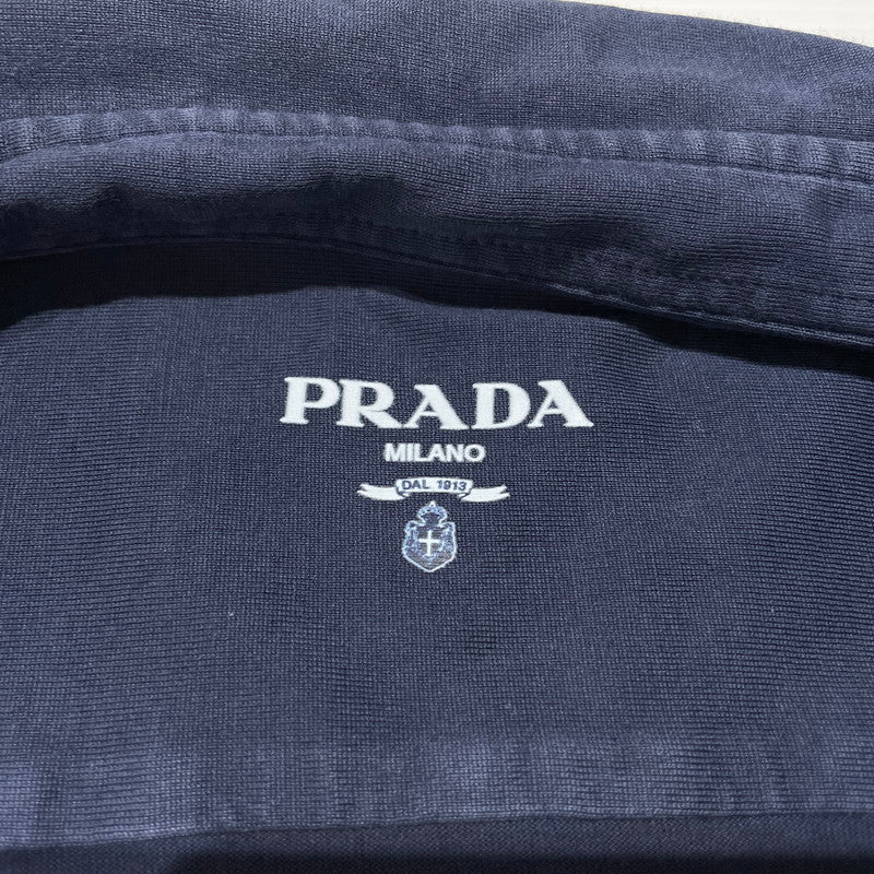 【現状渡し品】【メンズ】 PRADA プラダ TRIANGLE LOGO COTTON SHIRT UJL92A トライアングル ロゴ コットンシャツ 長袖 トップス 141-260818-ko-14-teih サイズ：M カラー：ネイビー 万代Net店