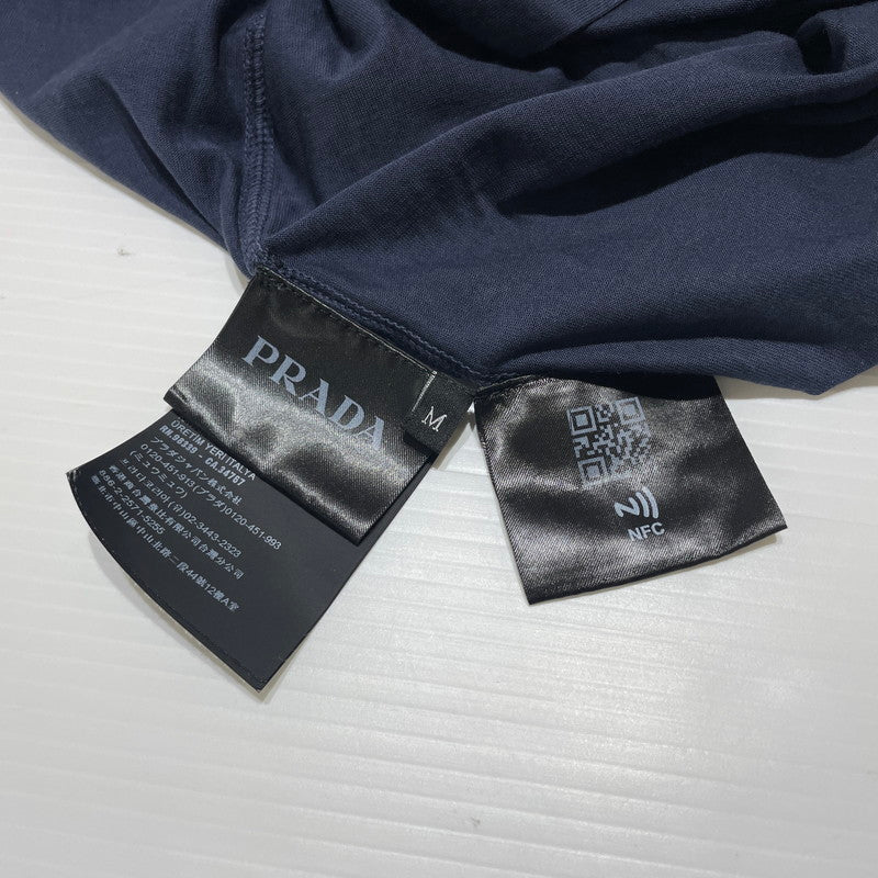 【現状渡し品】【メンズ】 PRADA プラダ TRIANGLE LOGO COTTON SHIRT UJL92A トライアングル ロゴ コットンシャツ 長袖 トップス 141-260818-ko-14-teih サイズ：M カラー：ネイビー 万代Net店