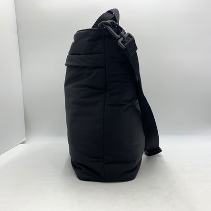 【中古品】【メンズ】 BURBERRY バーバリー ２WEY TOTE BAG SHIELD N/S NYLON 81025151 トートバッグ シールド N/S ナイロン カバン 180-260822-ss-07-teih カラー：ブラック 万代Net店