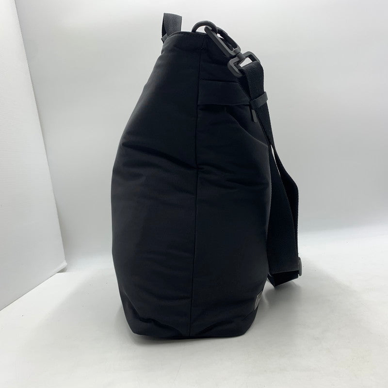 【中古品】【メンズ】 BURBERRY バーバリー ２WEY TOTE BAG SHIELD N/S NYLON 81025151 トートバッグ シールド N/S ナイロン カバン 180-260822-ss-07-teih カラー：ブラック 万代Net店