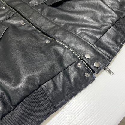 【中古品】【メンズ】 CLEL クレイル FAKE LEATHER JACKET CLEjk855 フェイク レザー ジャケット アウター 合成皮革 147-260818-ko-18-teih サイズ：M カラー：ブラック 万代Net店