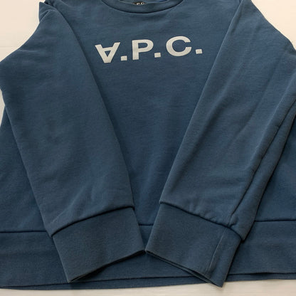 【中古品】【レディース】 A.P.C. アーペーセー V.P.C. LOGO CREWNECK SWEAT SHIRT アーペーセー ロゴ クルーネック スウェット シャツ 長袖 トップス トレーナー 168-260820-sa-08-tei サイズ：M カラー：ブルー 万代Net店