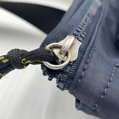 【現状渡し品】【メンズ】 A.P.C. アーペーセー TRECK BUM BAG トレック バム バッグ カバン 188-260817-sa-17-teih カラー：ネイビー 万代Net店
