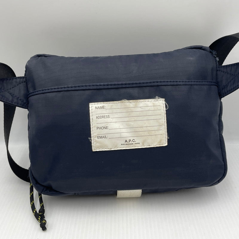 【現状渡し品】【メンズ】 A.P.C. アーペーセー TRECK BUM BAG トレック バム バッグ カバン 188-260817-sa-17-teih カラー：ネイビー 万代Net店