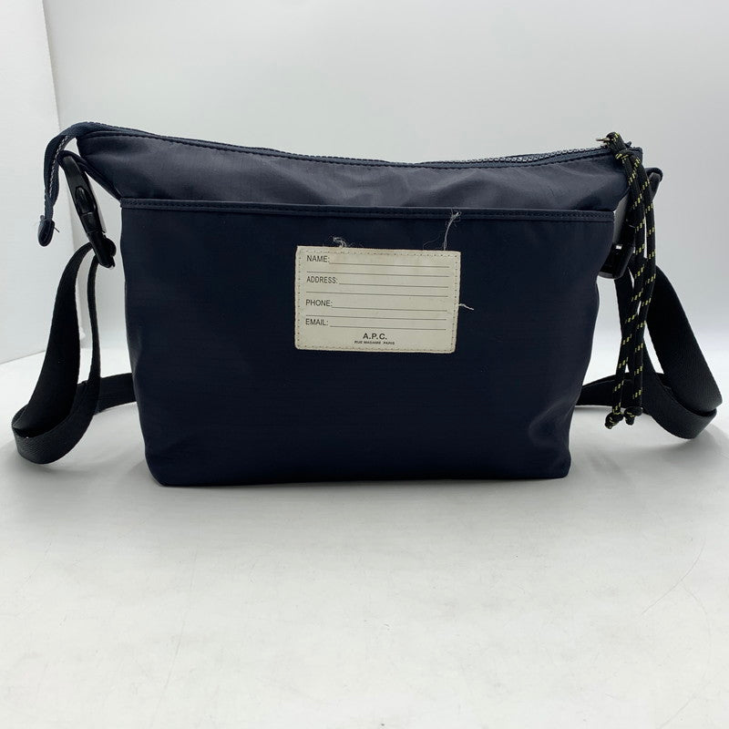 【中古品】【メンズ】 A.P.C. アーペーセー TRECK BUM BAG トレック バムバッグ カバン ショルダーバッグ 188-260822-ss-05-teih サイズ：M カラー：ネイビー 万代Net店