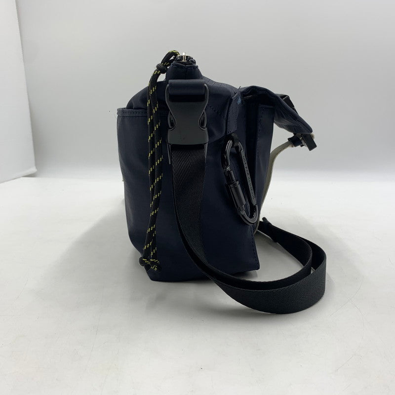 【中古品】【メンズ】 A.P.C. アーペーセー TRECK BUM BAG トレック バムバッグ カバン ショルダーバッグ 188-260822-ss-05-teih サイズ：M カラー：ネイビー 万代Net店