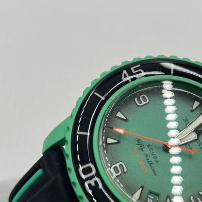 【中古品】【メンズ】 BLANCPAIN ブランパン × SWATCH スウォッチ 別注コラボ FIFTY FATHOMS INDIAN OCEAN フィフティファゾムス インディアンオーシャン 腕時計 自動巻き 197-260820-yo-12-teih カラー：グリーン 万代Net店
