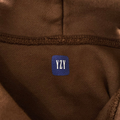 【中古品】【メンズ】 YEEZY イージー × GAP ギャップ 別注 コラボ PERFECT DOUBLE LAYER HOODIE S/701377-00 パーフェクト ダブル レイヤー フーディ トップス プルオーパーパーカー 142-260820-ko-13-teih サイズ：S カラー：ブラウン 万代Net店