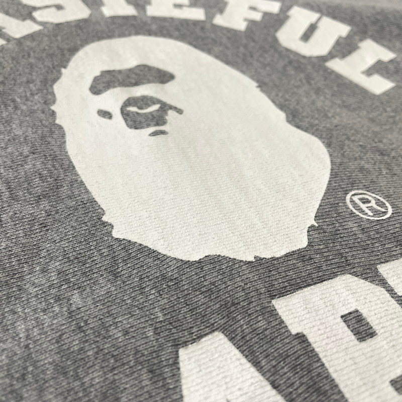 【中古品】【メンズ】 A BATHING APE ア ベイシング エイプ × JJJOUND ジョウンド RELAXED CLASSIC COLLEGE PULLOVER HOODIE リラックスド クラシック カレッジ プルーオーバー フーディー パーカー 140-260817-sa-10-teih サイズ：XL カラー：グレー 万代Net店