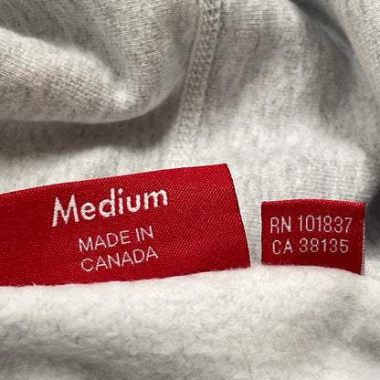 【中古品】【メンズ】 SUPREME シュプリーム 18AW CLASSIC SCRIPT HOODED SWEAT SHIRT 2018年秋冬 スクリプト クラシック フーデッド スウェット シャツ 長袖 トップス パーカー 149-260817-sa-12-teih サイズ：M カラー：グレー 万代Net店