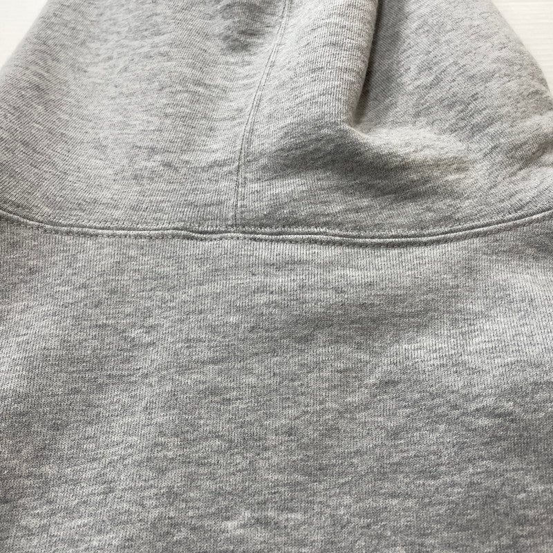 【中古品】【メンズ】 SUPREME シュプリーム 24AW RAISED EMBROIDERY HOODED SWEATSHIRT 2024年秋冬 レイズド エンブロイダリー フーデッド スウェットシャツ 長袖 トップス パーカー 149-260817-sa-13-teih サイズ：XL カラー：グレー 万代Net店