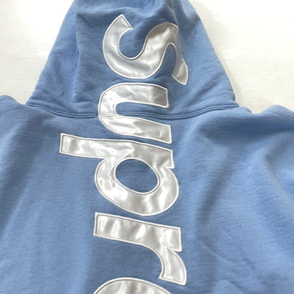 【中古品】【メンズ】 SUPREME シュプリーム 24AW SATIN APPLIQUE HOODED SWEATSHIRT 2024年秋冬 サテン アップリケ フーデッド スウェットシャツ 長袖 トップス パーカー 149-260817-sa-14-teih サイズ：XL カラー：ブルー 万代Net店