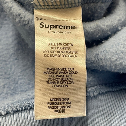 【中古品】【メンズ】 SUPREME シュプリーム 24AW SATIN APPLIQUE HOODED SWEATSHIRT 2024年秋冬 サテン アップリケ フーデッド スウェットシャツ 長袖 トップス パーカー 149-260817-sa-14-teih サイズ：XL カラー：ブルー 万代Net店