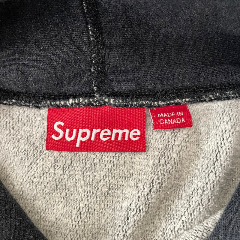 【中古品】【メンズ】 SUPREME シュプリーム METAL PLATE PULLOVER HOODIE メタルプレート プルオーパー フーディ トップス パーカー 149-260820-ko-11-teih サイズ：XL カラー：グレー系 万代Net店