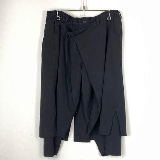 【中古品】【メンズ】 YOHJI YAMAMOTO POUR HOMME ヨウジ ヤマモト プールオム GABARDINE LAP PANTS HN-P07-100 ギャバジン ラップ パンツ 151-260820-sa-15-tei サイズ：2 カラー：ブラック 万代Net店