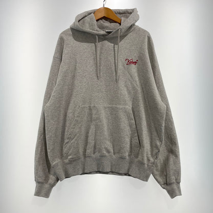 【中古品】【メンズ】 KEBOZ ケボズ × 山岡家 別注コラボ LOGO SWEAT HOODIE ロゴ スウェット フーディー 長袖 トップス プルオーバーパーカー 142-260820-yo-04-teih サイズ：M カラー：グレー 万代Net店