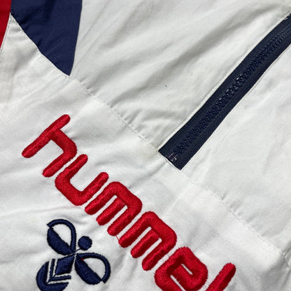 【中古品】【メンズ】 HUMMEL ヒュンメル 90's HALF ZIP JACKET 22175 90年代 ハーフジップ ジャケット ライトアウター 148-260826-yo-05-teih サイズ：S カラー：ホワイト/ネイビー/レッド 万代Net店