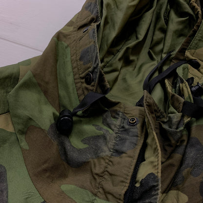 【現状渡し品】【メンズ】 US.ARMY アメリカ軍 ECWCS COLD WEATHER PARKA エックスワックス コールド ウェザー パーカー アウター 145-260823-sa-04-tei サイズ：S カラー：カモ 万代Net店